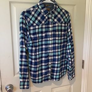 Blue button up flannel from Laches girlfriend. Has pockets and sleeves roll up.